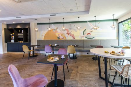 Espacio de coworking - Sala tranquila y luminosa