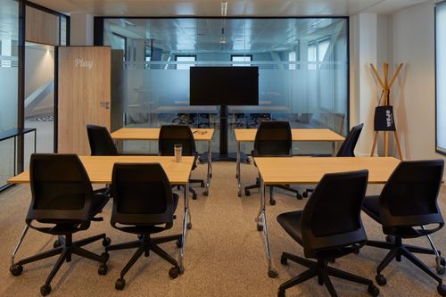 Salle de réunion - Play