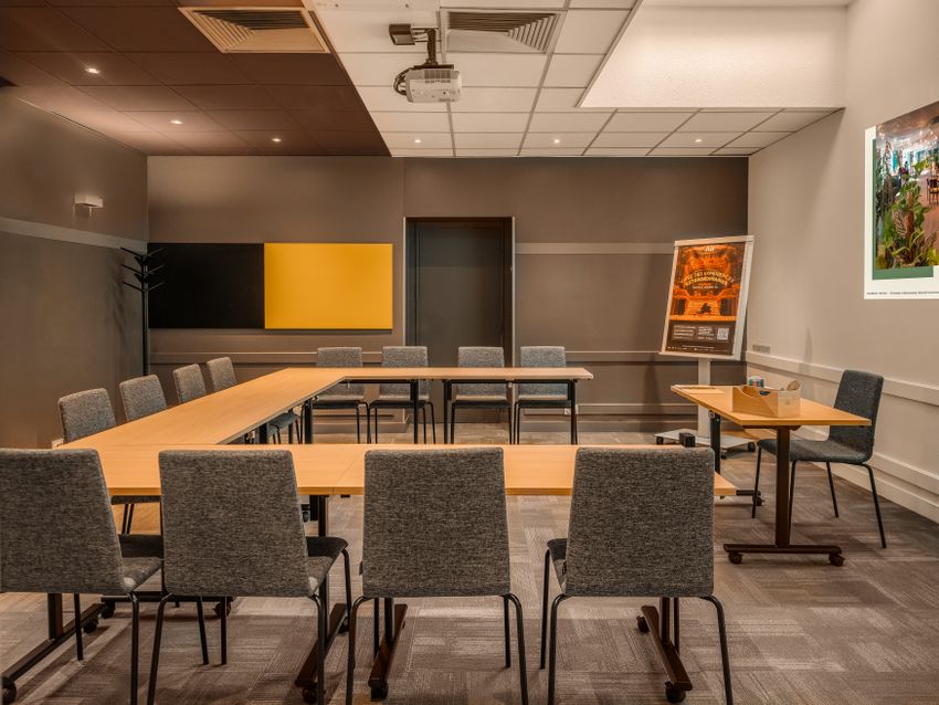 Sala de reuniones - 20 personas