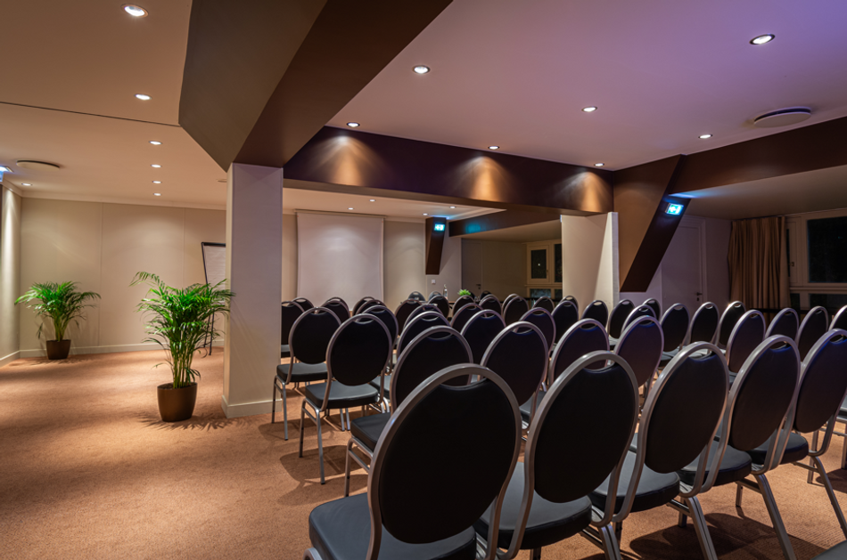 Salle de réunion - 100 personnes